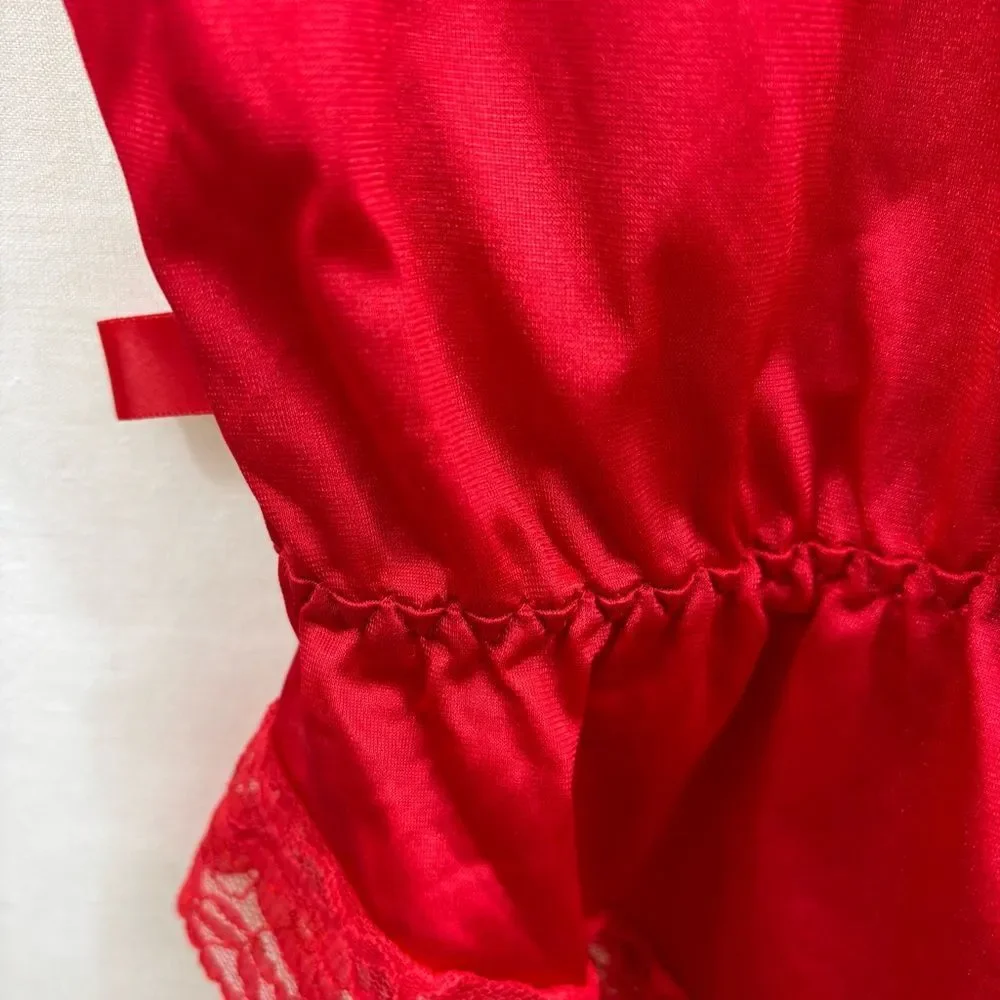 Ladies Vintage 1970’s Undercover Wear Red Bodysuit Linge Teddy Size Small‎